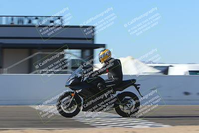 media/Nov-06-2023-Moto Forza (Mon) [[ce023d0744]]/4-Beginner Group/Session 4 (Finish Line Checker)/